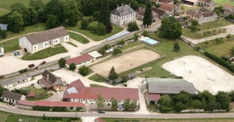vacances en groupe Domaine Equestre du Château de Chemilly