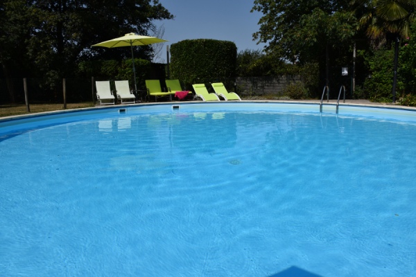 La piscine maison d'hôtes Bergerac