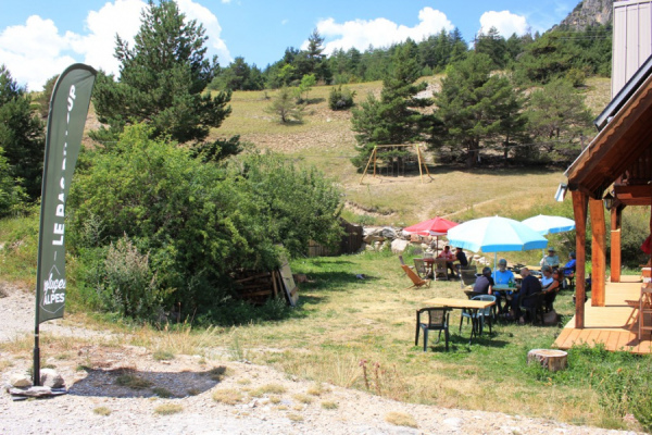 vacances de groupe SAINT-MARTIN-DE-QUEYRIERES