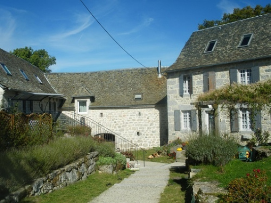 vacances en groupe Les Gites de l'Aubrac (LAGUIOLE)