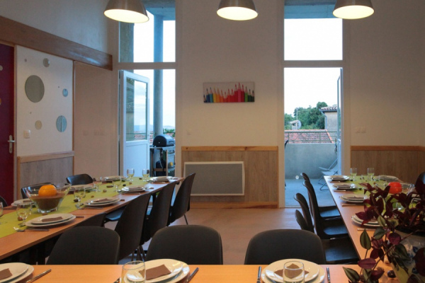 hébergement de groupe VALS-LES-BAINS