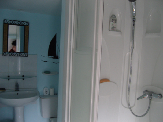 Salle d'eau du studio du second étage