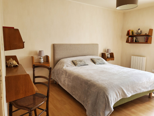 LES IRIS - CHAMBRE 2