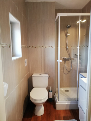 LES IRIS - S.D.B. ETAGE