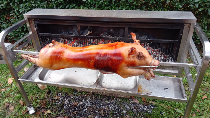 Repas à la broche, sur demande