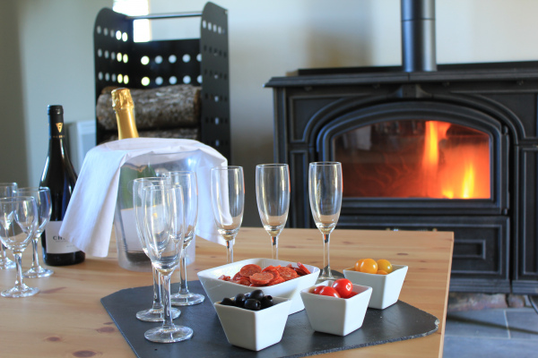 Gîte de la Tournerie - Salon avec Poêle à bois