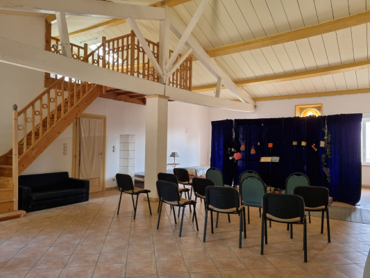 location MAS-SAINTES-PUELLES