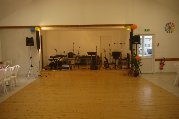 La scène et la piste de danse