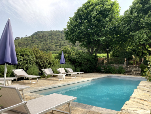 Piscine gîte Bastide