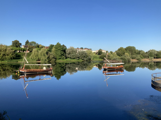 Gabares sur la Dordogne