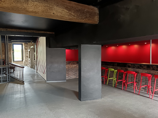 location de groupe LA ROULIERE DE BEAULIEU (Ancienne Discothèque)