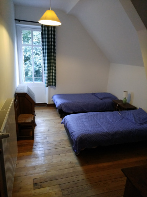 location de groupe VALLIERES-LES-GRANDES