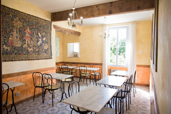 La salle à manger du gîte Le château