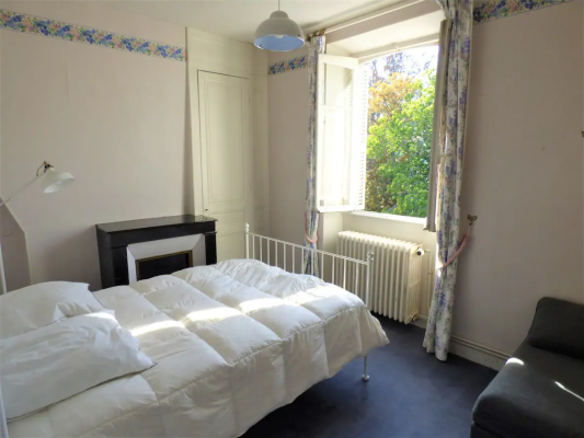 grand gite Domaine aux 50 activités (piscine et tennis)