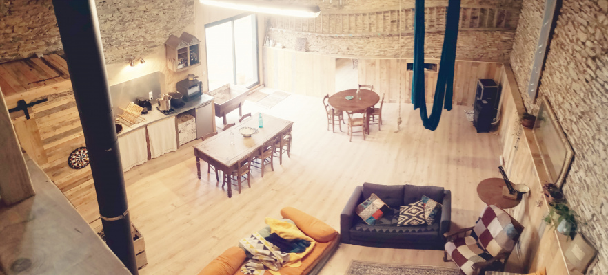 le séjour dans la grange