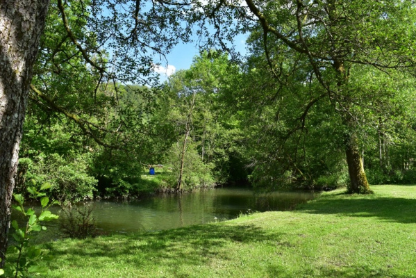 hébergement de groupe CHAUX-DES-CROTENAY