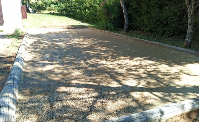 terrain de pétanque