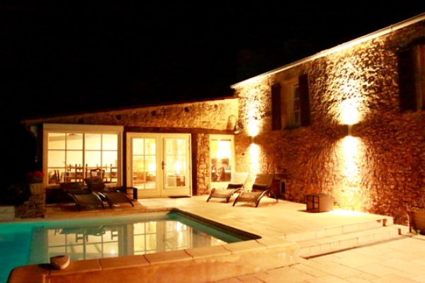 location Domaine Lou Peyrol