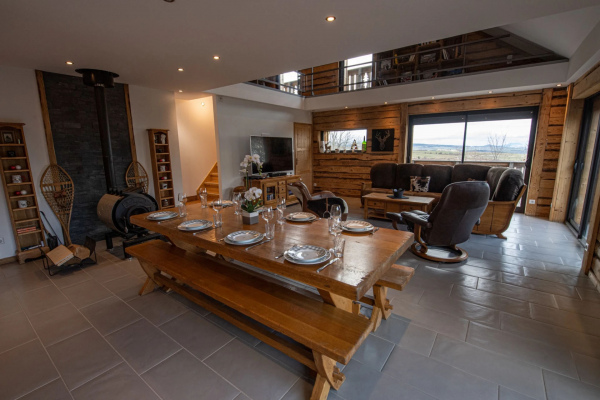 location de groupe SAINT-VICTOR-LA-RIVIERE