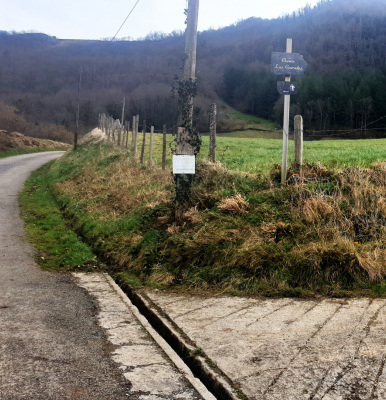 Départ du chemin privé
