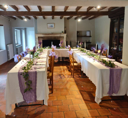 Salle de réception jusqu'à 40 personnes à la Haie d'Assé