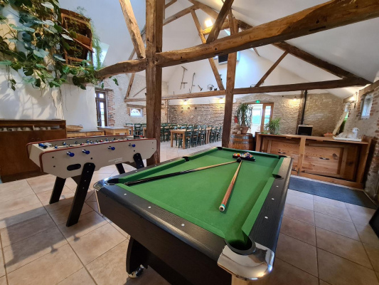 Gite central avec salle de réception