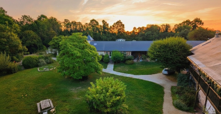 Le domaine en soirée