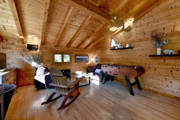 gite france Chalet 4C : JACUZZI, BABYFOOT, pied des pistes 