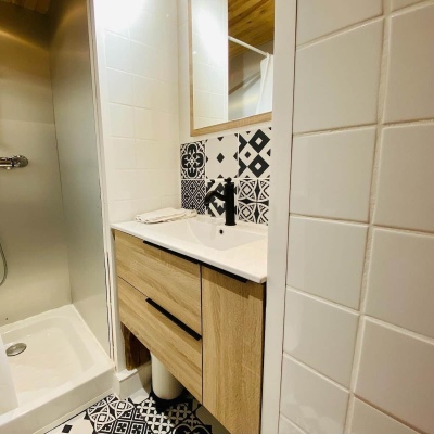gite france Chalet 4C : JACUZZI, BABYFOOT, pied des pistes 