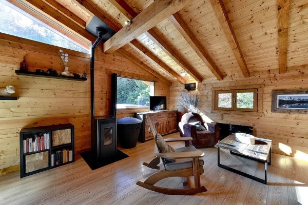 gite Chalet 4C : JACUZZI, BABYFOOT, pied des pistes 