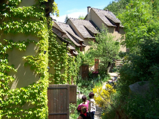 grand gite PONT-DE-MONTVERT