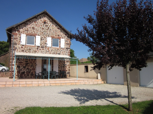 location de vacances gite les collines rouges, 8-10 personnes