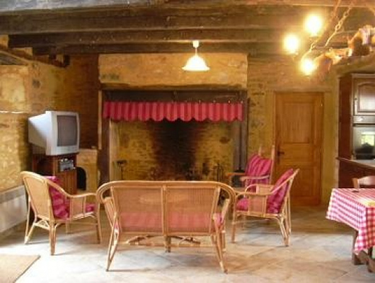 hébergement de groupe SAINT-CYPRIEN