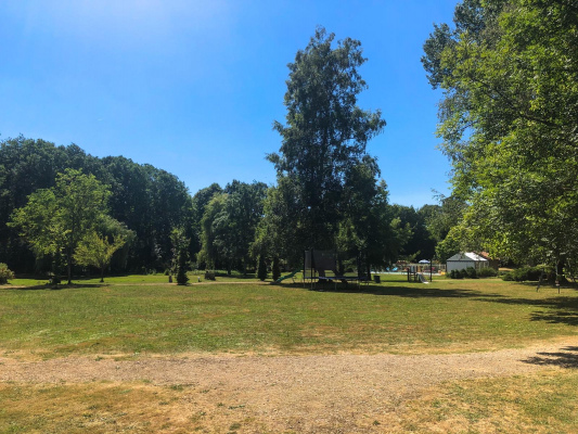 hébergement de groupe l'Etang des Mirandes