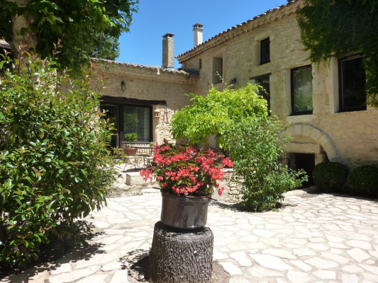 grande capacité SAINT-MICHEL-D'EUZET