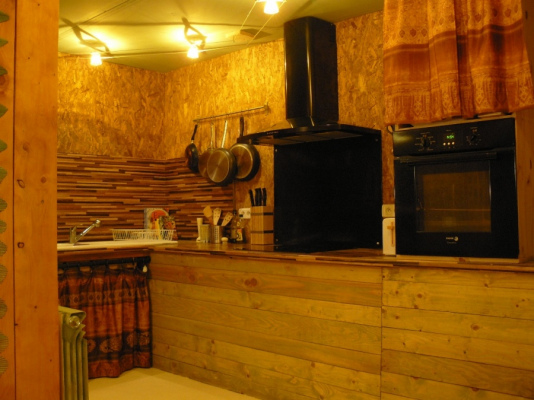 location de vacances Ecologîte Ailleurs est ici pour 12 personnes