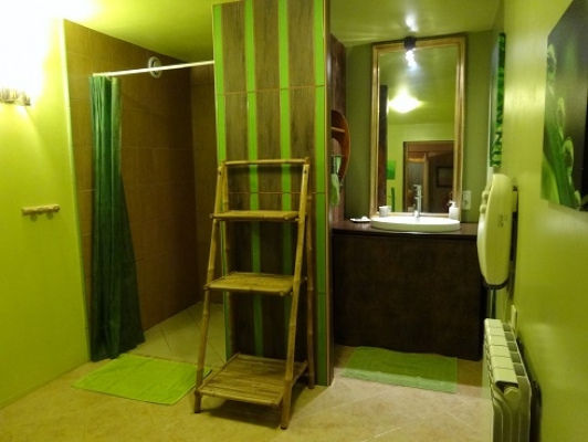 location de vacances Ecologîte Ailleurs est ici pour 12 personnes