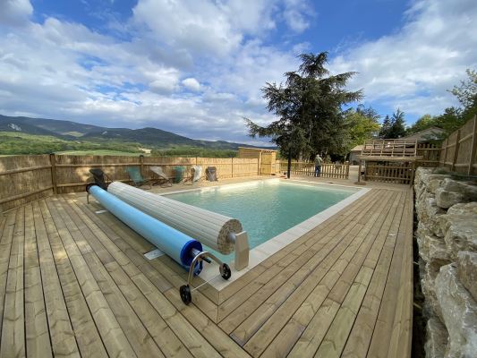 La plage en bois de 100 m²