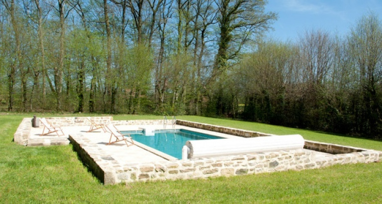 logement de groupe Manoir de charme avec piscine 12 personnes