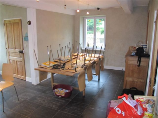 hébergement AIGUEPERSE