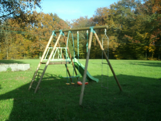 location AZY-LE-VIF