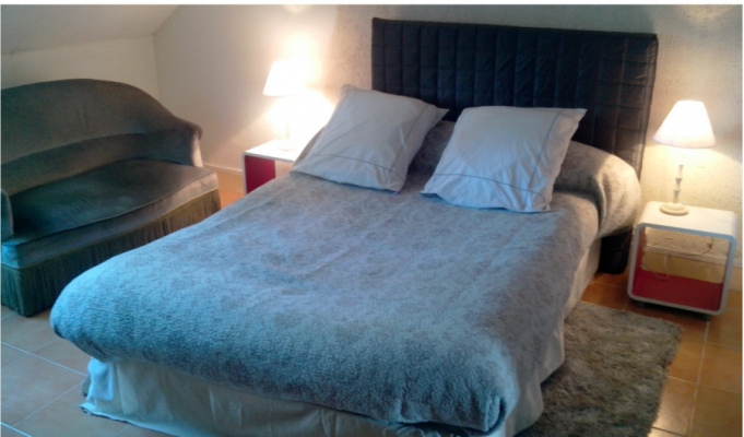 location de vacances VALLIERES-LES-GRANDES