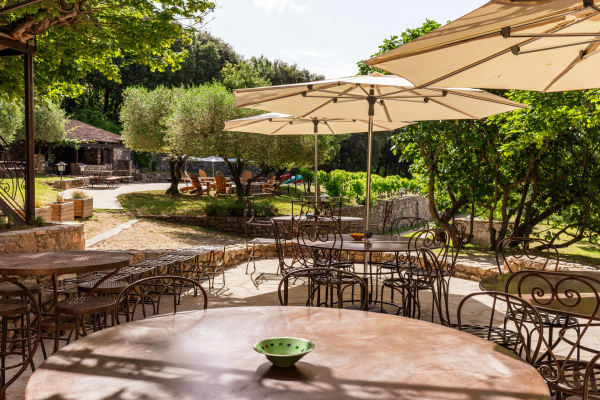 gite en groupe Les Fermes de Rieumal hameau de prestige 45 pers.