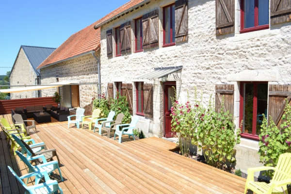 gite pour groupe Le Levadoux maison indépendante piscine intérieure