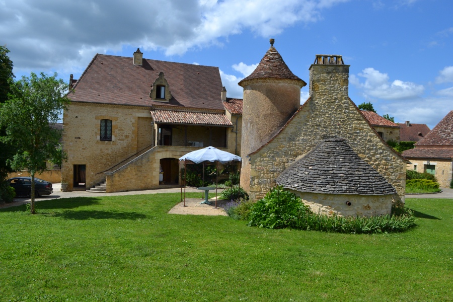 DOMAINE de LA GREZE 4 gîtes de charme 27/30 pers. AQUITAINE