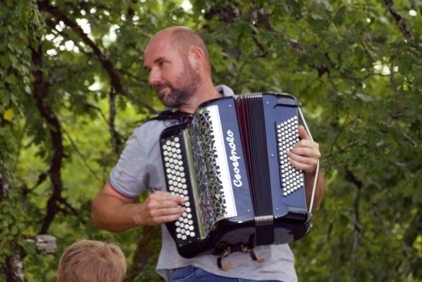 Hubert et son accordéon