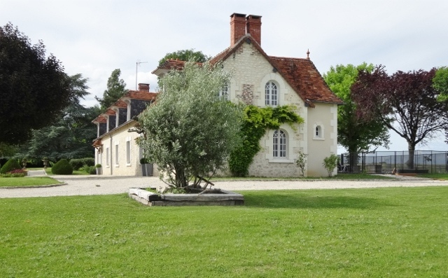 Belle Longère Berrichonne 12pers spa, tennis...