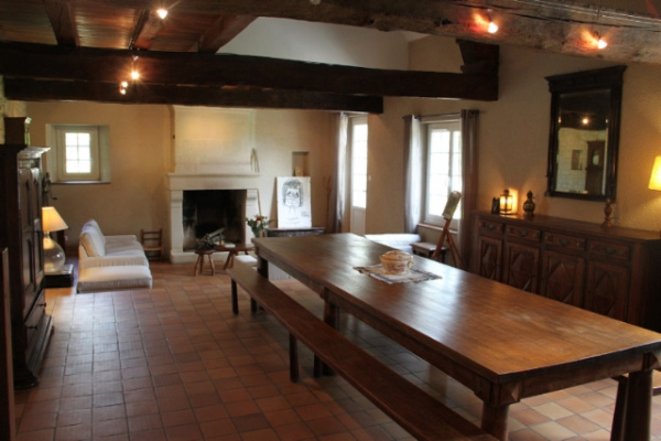 location de vacances AVON-LES-ROCHES