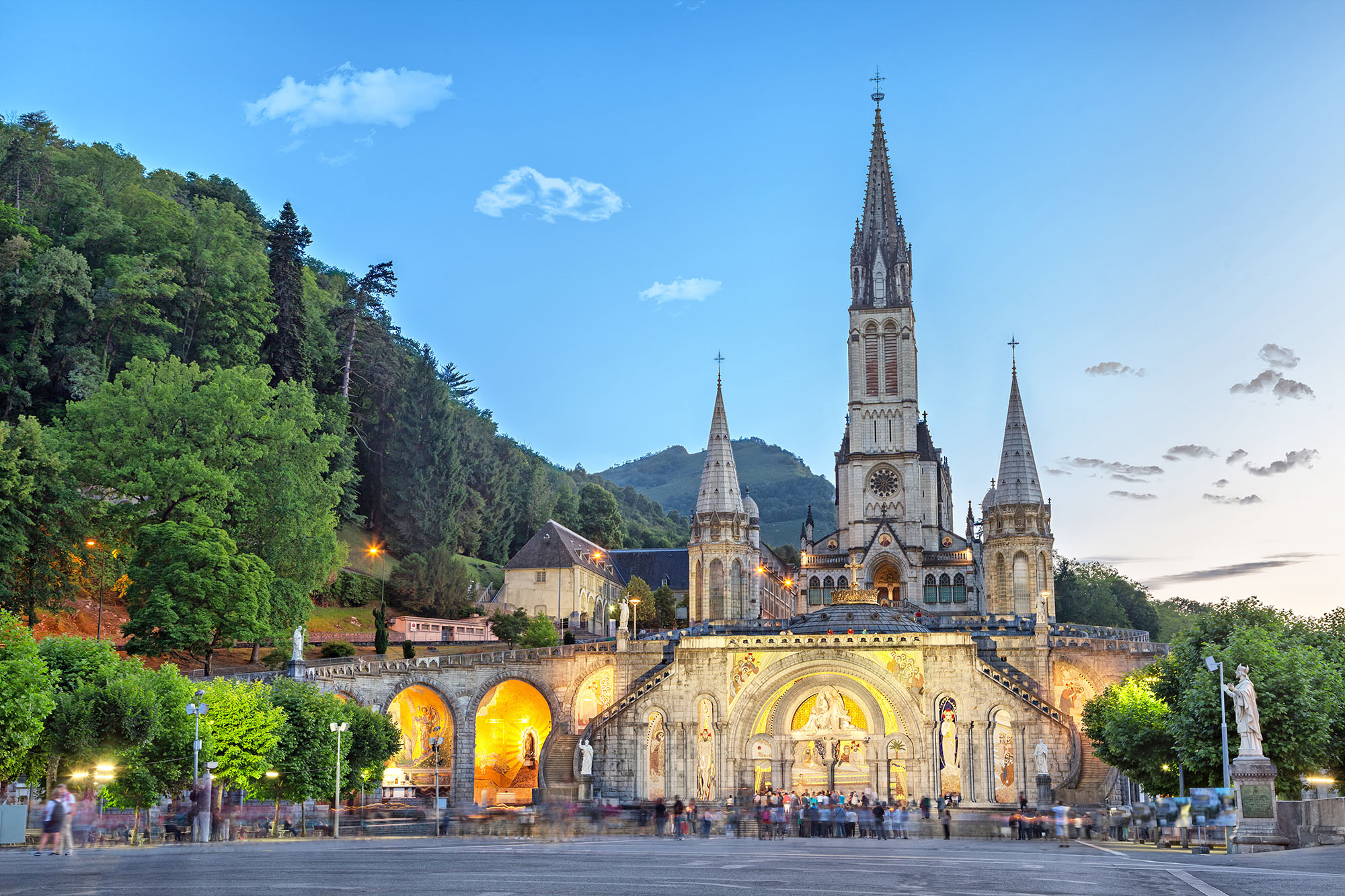 Ville de Lourdes dans les Hautes-Pyrénées